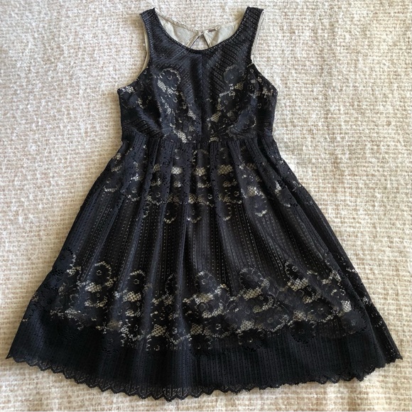 FREE PEOPLE Nude Black Lace Mini Backless Dress XS - Picture 9 of 10